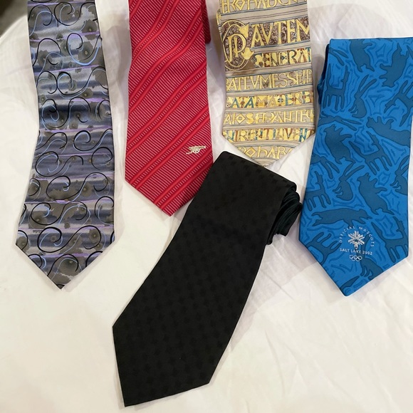 Designer Ties Lot - Picture 11 of 13